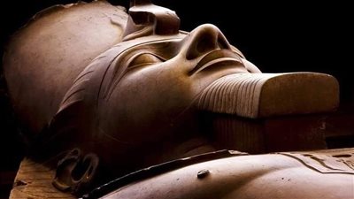 Première capitale de l’Égypte depuis 5 000 ans. L’éternelle Memphis d’où l’histoire commença.